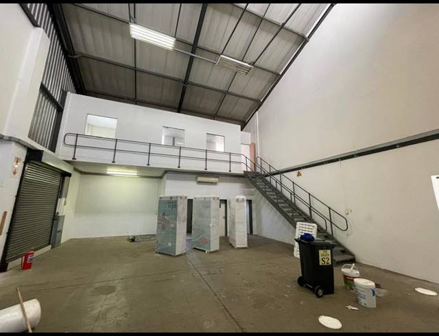 INDUSTRIAL PROPERTY TO RENT IN HENNOPSPARK